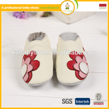 Производитель 2015 оптовые горячие продажи высокого качества мягкие ботинки детей подлинной реальной кожи детская обувь